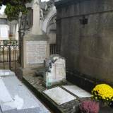 Auxerre. Grób rodziny Osmont d'Amilly.