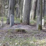 Mogiła przy śluzie Karwik