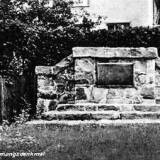wuttrienen-abstimmungsdenkmal.jpg