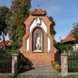 Gryźliny, kapliczka w miejscu pomnika plebiscytowego